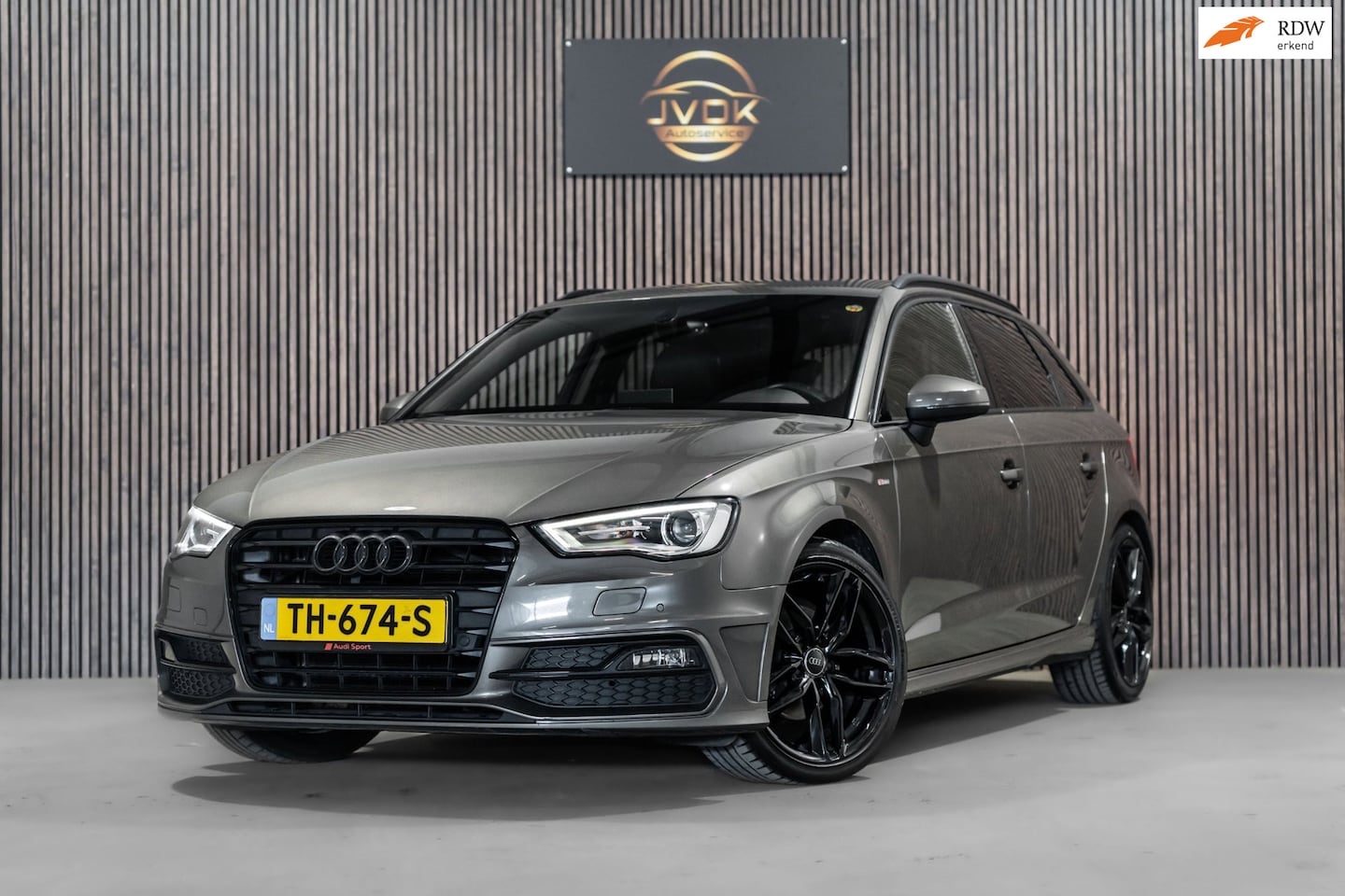 Audi A3 Sportback - 1.4 TFSI CoD S-line LED NAVI PDC - AutoWereld.nl