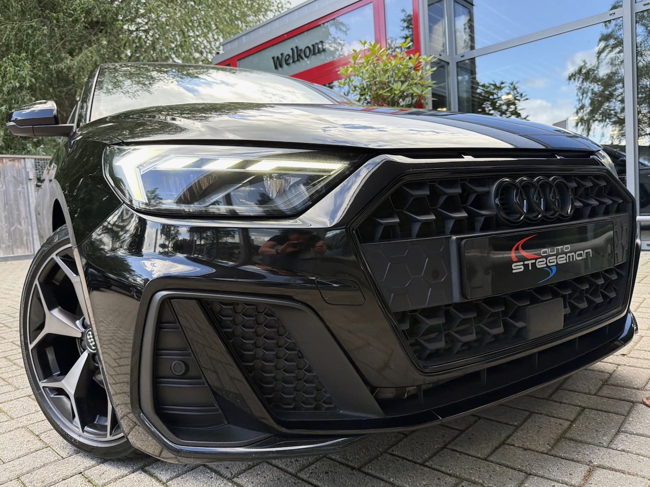 Audi A1 Sportback - 40 TFSI 200PK AUT. *!* 2x S-LINE *!* NAVI/ CARPLAY/ LED/ 18 INCH/ BLACK OPTIEK *!* - AutoWereld.nl