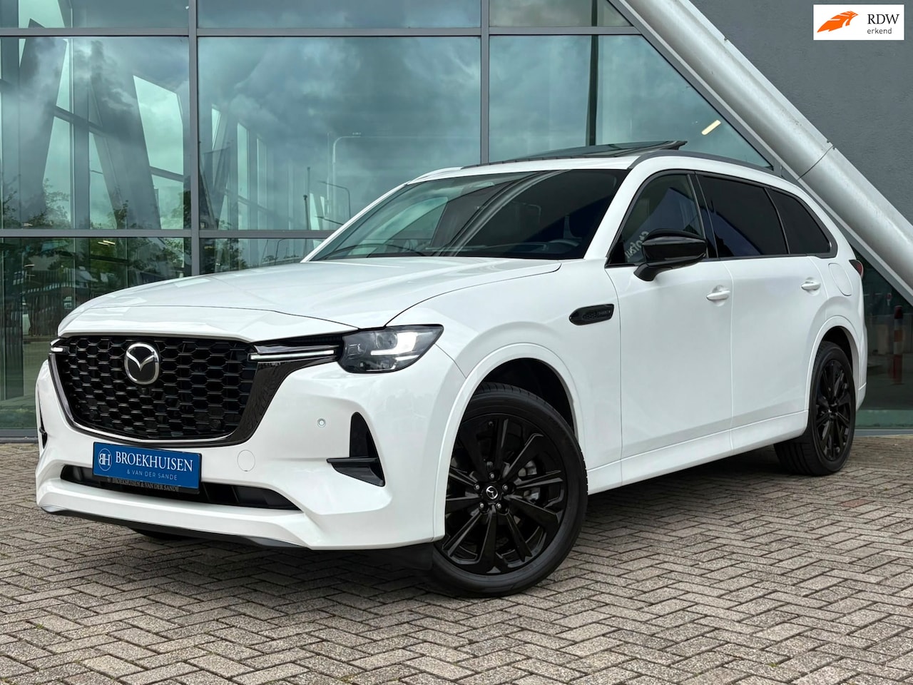 Mazda CX-80 - 2.5 e-SkyActiv AWD PHEV Homura Plus 7p. 327pk Panoramadak / Stoelventilatie / 360 Camera - AutoWereld.nl