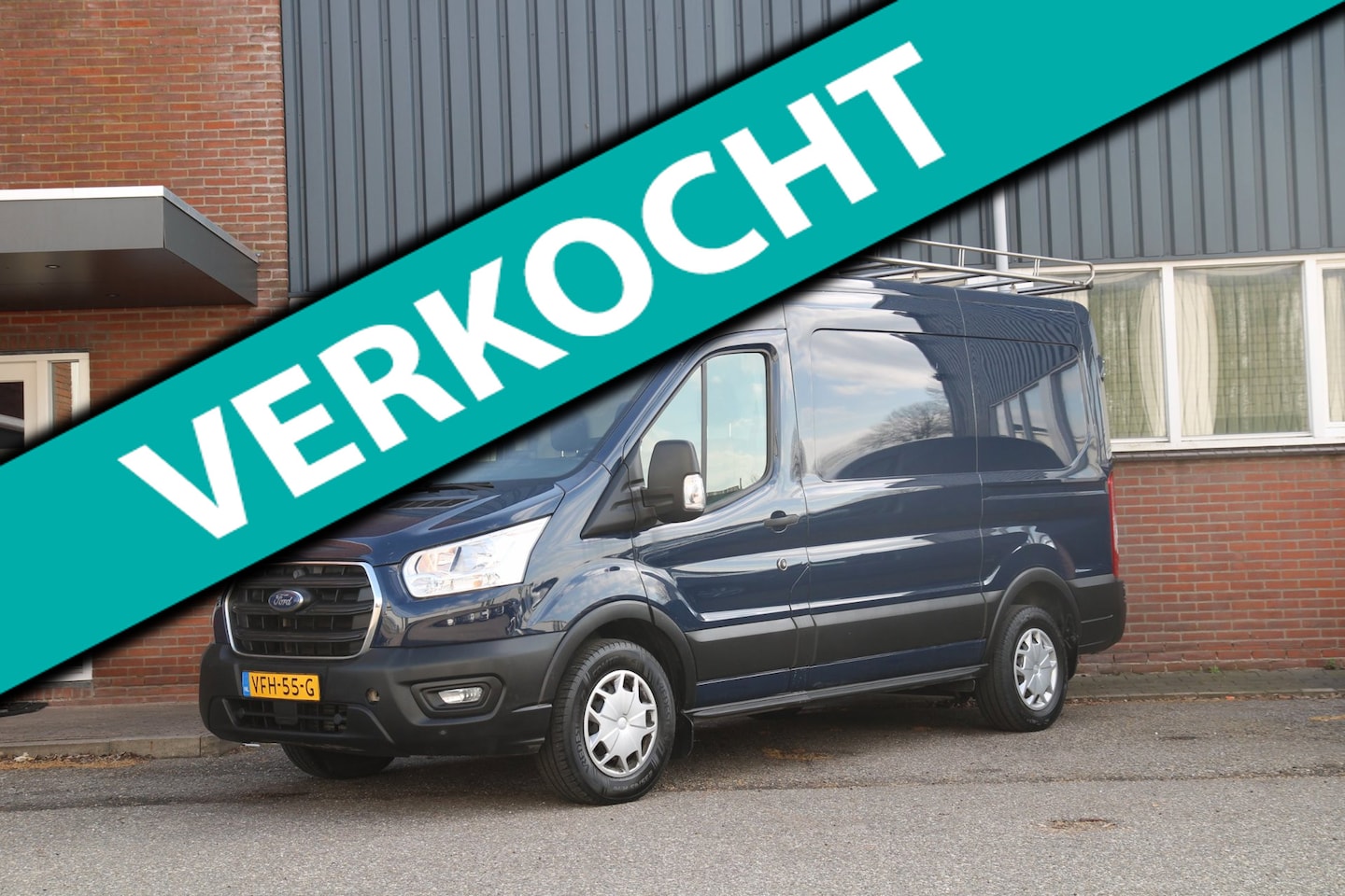 Ford Transit - 330 2.0 TDCI L2H2 Trend / Imperiaal / Trekhaak / Trap / Sync 3 - AutoWereld.nl