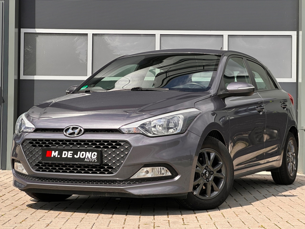 Hyundai i20 - 1.2i Go! Airco Stoel- en Stuurverwarming LMV - AutoWereld.nl