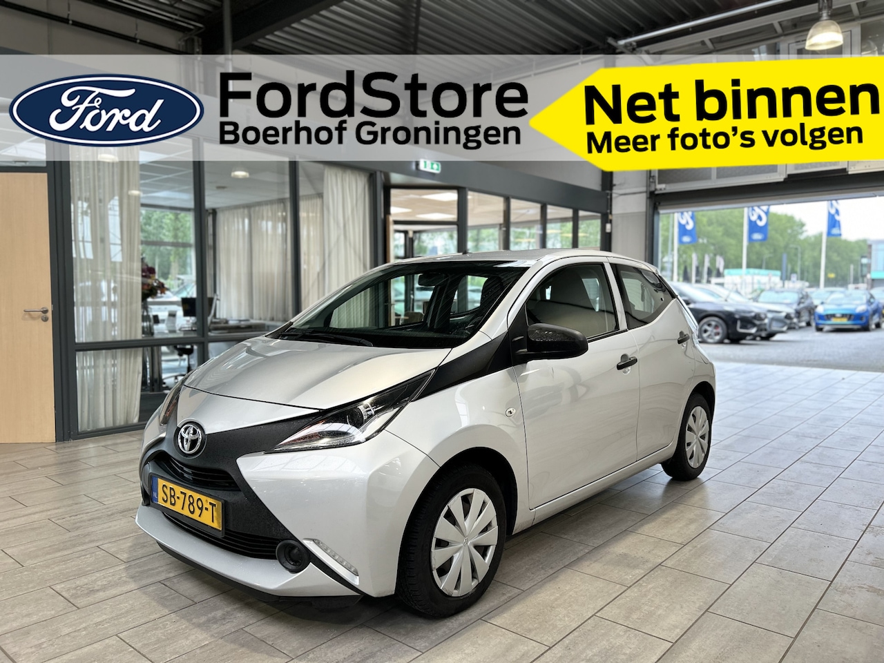 Toyota Aygo - 1.0 VVT-i 70pk x-fun | Cruise Control | Bluetooth | Airco | All-season banden | - AutoWereld.nl
