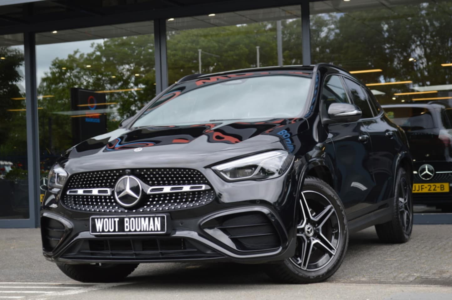 Mercedes-Benz GLA-Klasse - 250 e AMG Multibeam Panorama Memory Distronic Camera 360 Head-up Keyless Pdc - AutoWereld.nl
