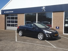 Peugeot 308 - GRIFFE 1.6TURBO156PK ZWART LEER cruise- en climate control BT lm-velgen windscherm