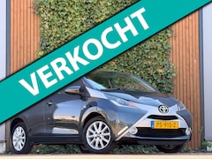 Toyota Aygo - 1.0 VVT-i x-clusiv|CAMERA|AIRCO|5DRS|STUUR BEDIENING