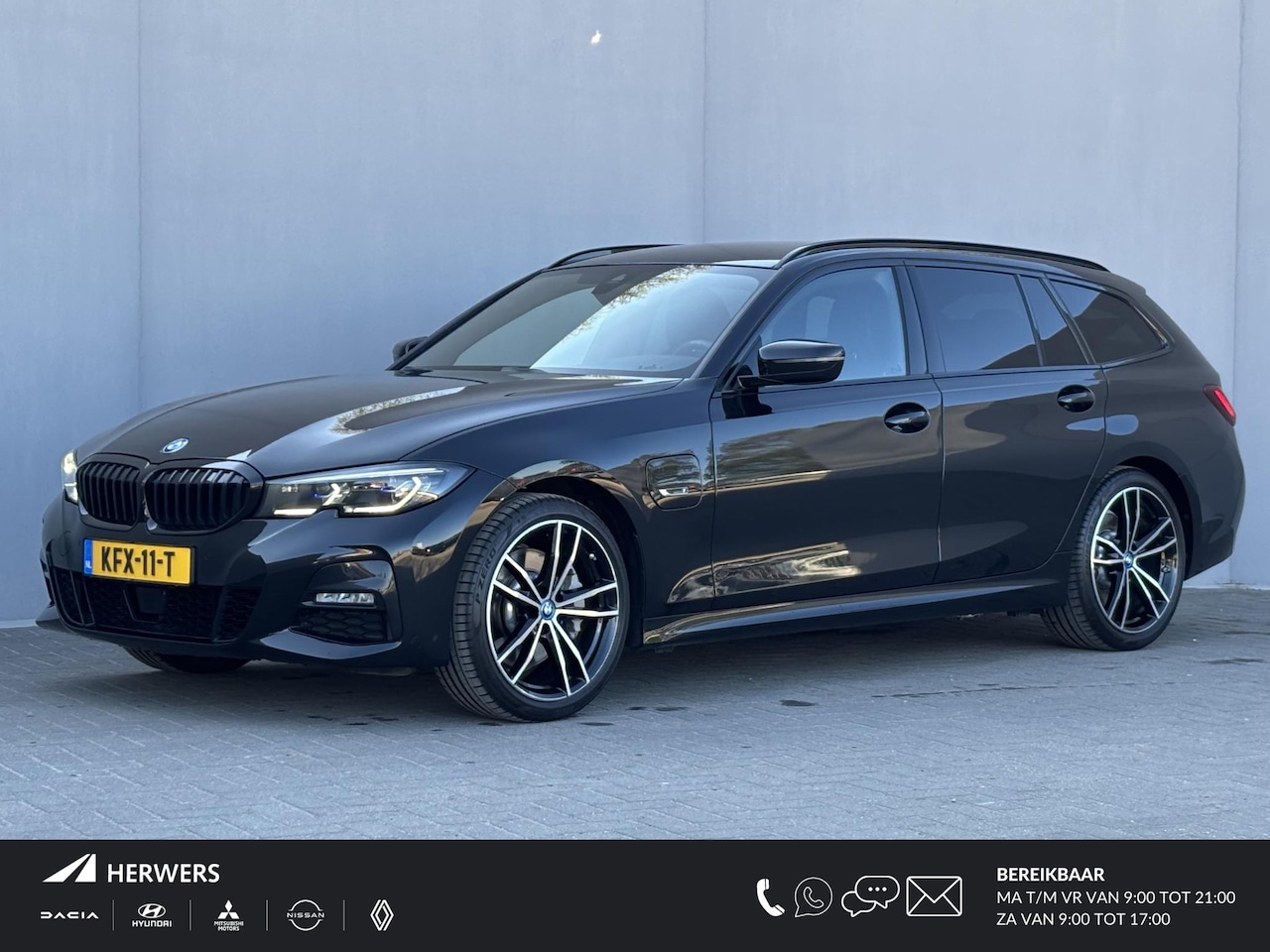 BMW 3-serie Touring - 330e M-SPORT / 97% Soh Accupakket / Head-Up display / Adaptief Cruise Control / Virtual Co - AutoWereld.nl