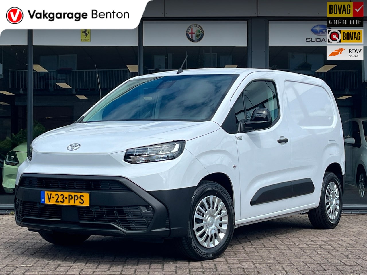 Toyota PROACE CITY Electric - Comfort 50 kWh L1 | NIEUW UIT VOORRAAD | LED | 3-Zits | DAB | Apple CarPlay | Camera - AutoWereld.nl