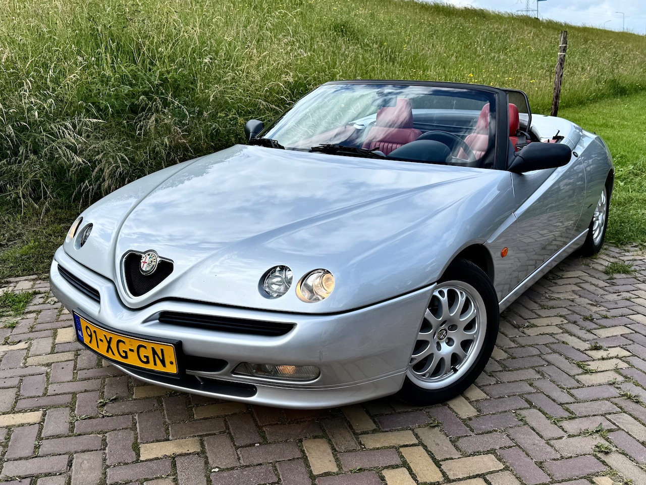 Alfa Romeo Spider - 2.0-16V T.Spark L RedStyle - AutoWereld.nl