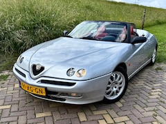 Alfa Romeo Spider - 2.0-16V T.Spark L RedStyle