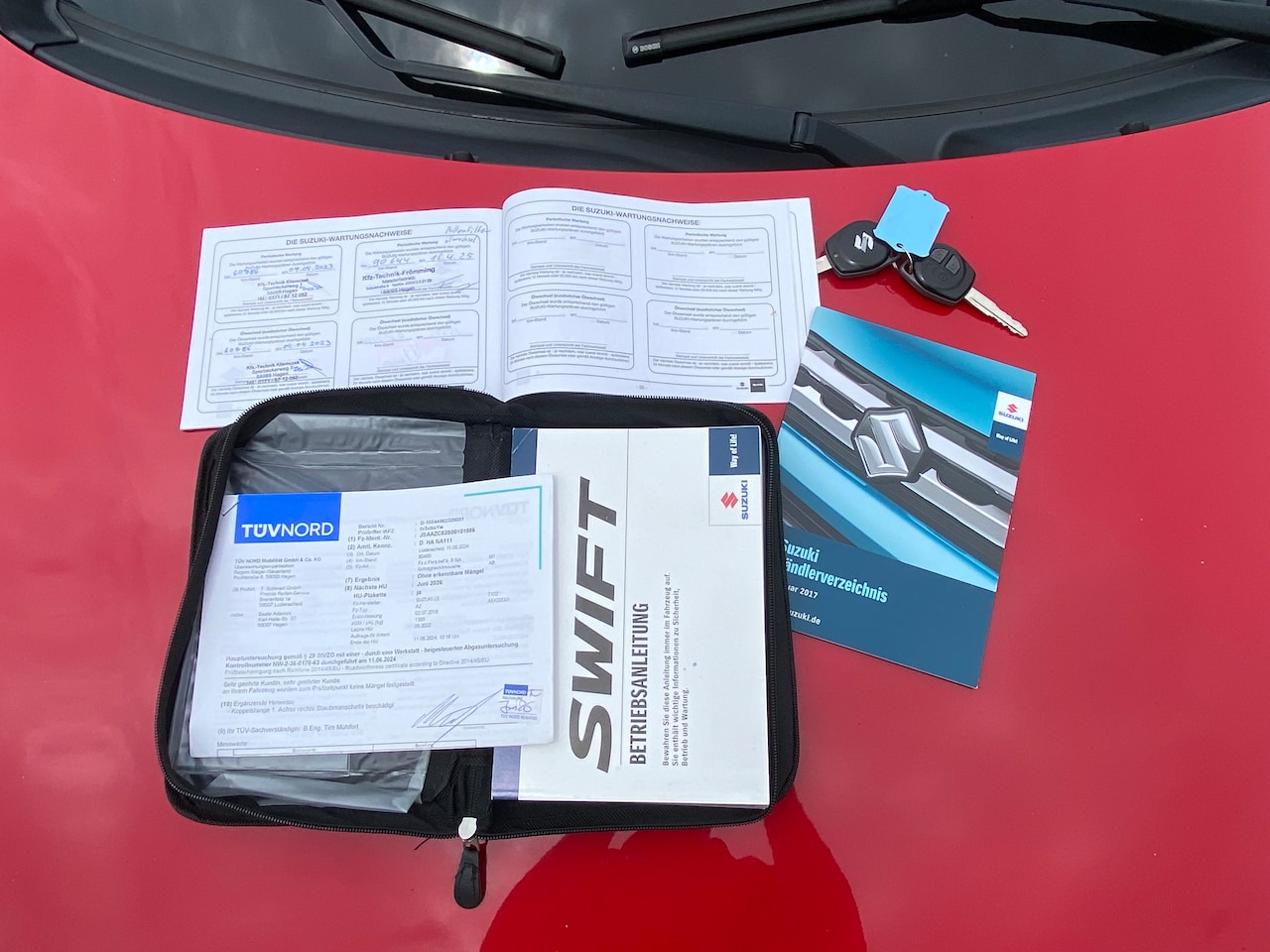 Suzuki Swift - 1.2 Comfort COMPLETE ONDERHOUDSHISTORIE BEKEND - LM VELGEN