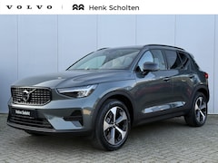 Volvo XC40 - B4 Automaat Plus Dark | Panoramadak | Harman Kardon audio | Elektrisch verstelbare stoelen