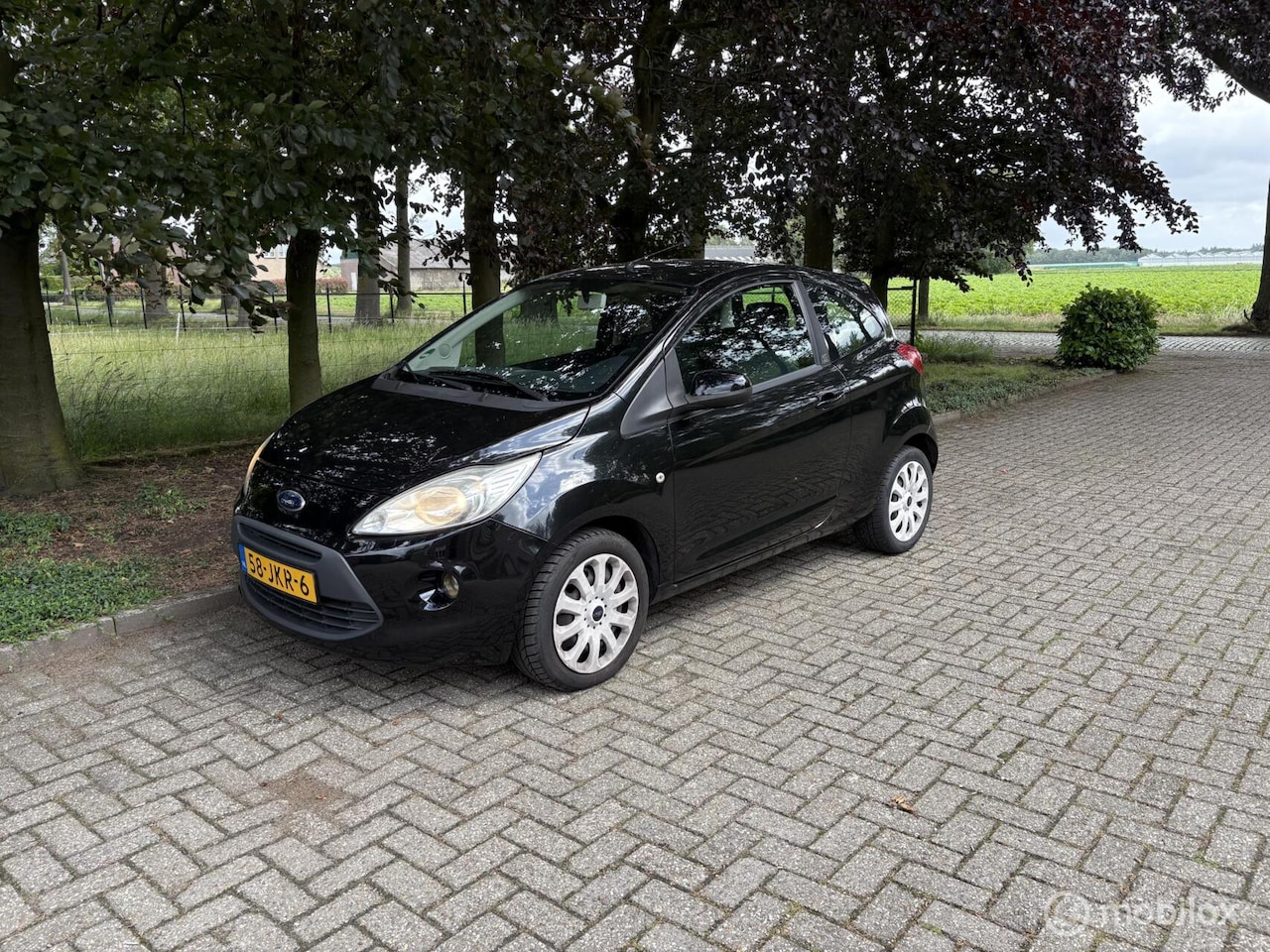 Ford Ka - 1.2 Titanium APK 09-07-2027 Airco CV op afstand - AutoWereld.nl