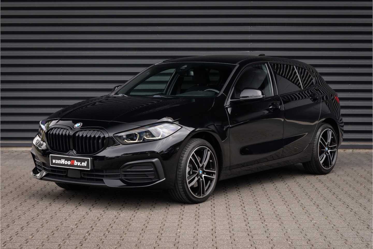 BMW 1-serie - 118i M-Sport stuur - Shadow Line - AutoWereld.nl