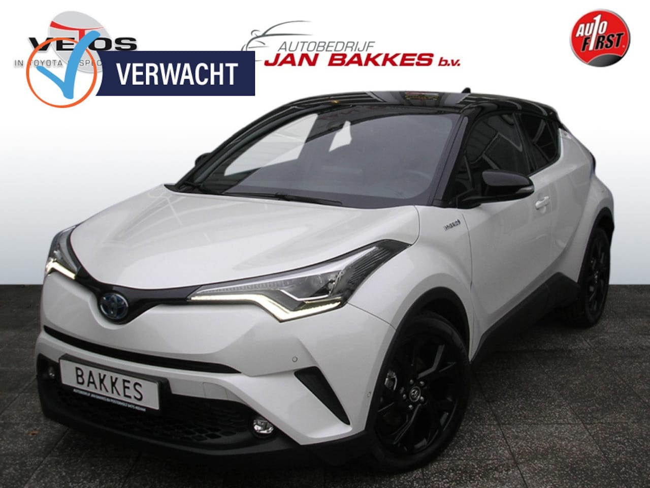 Toyota C-HR - 1.8 Hybrid Bi-Tone parelmoer wit - AutoWereld.nl