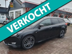 Ford Focus Wagon - 1.0 ST-Line carplay / stoel, stuur verw. / autom.parkeren