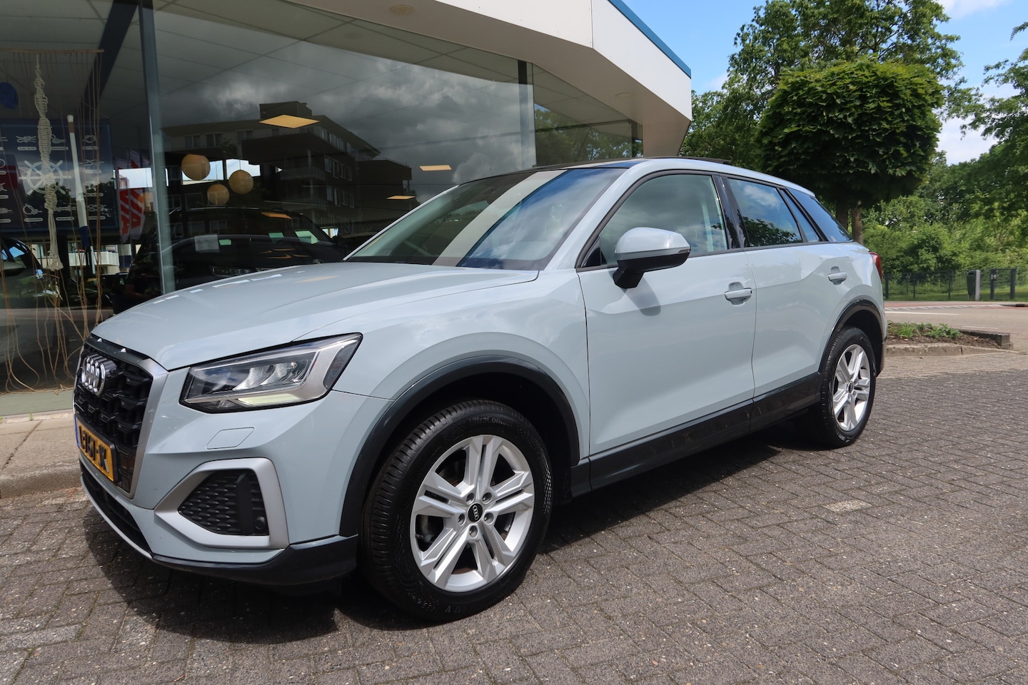 Audi Q2 - 35 TFSI Business EditionA/T I PANO I VIRTUAL COCKPIT I TREKHAAK - AutoWereld.nl