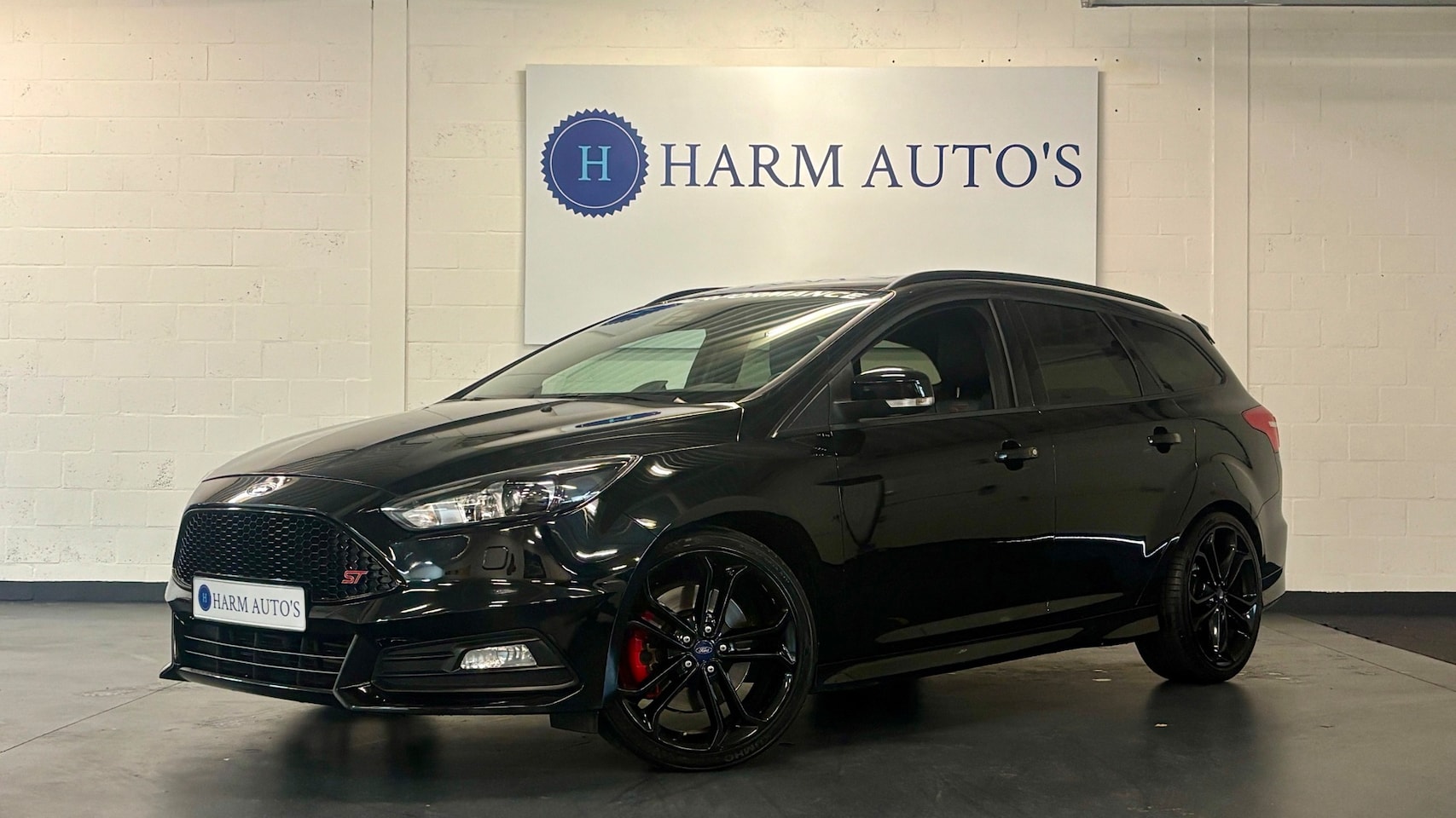 Ford Focus Wagon - 2.0 ST-3 250pk Navi / Volleer / Xenon / Cruise / CAM / Clima - AutoWereld.nl
