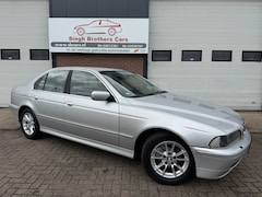 BMW 5-serie - 525i EXE AUT LEER XENON Y-TIMER ROESTVRIJ