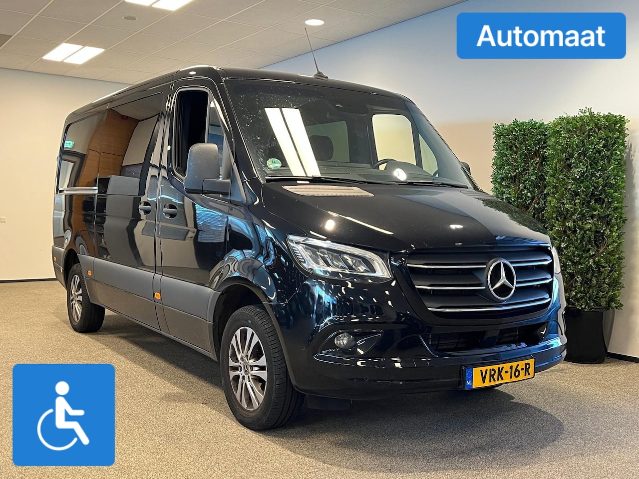 Mercedes-Benz Sprinter - L2H1 Rolstoelbus Automaat - 2x zijschuifdeur - AutoWereld.nl