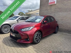 Toyota Yaris - 1.5 Hybrid Iconic / Dynamic