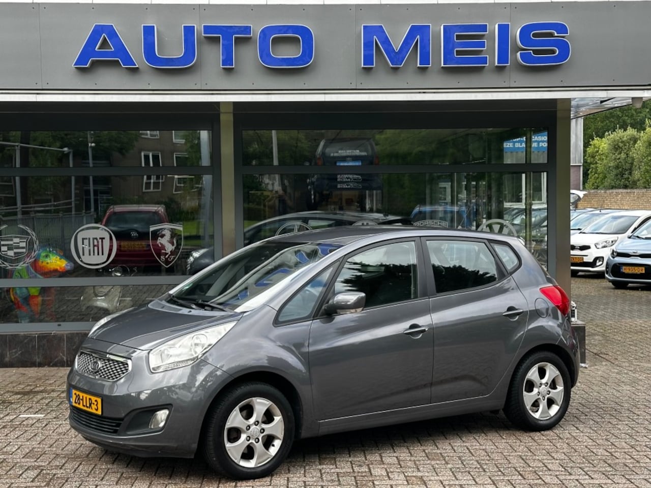 Kia Venga - 1.6 CVVT X-Ecutive Airco Cruise Telefoon Trekhaak NAP-Autopas - AutoWereld.nl