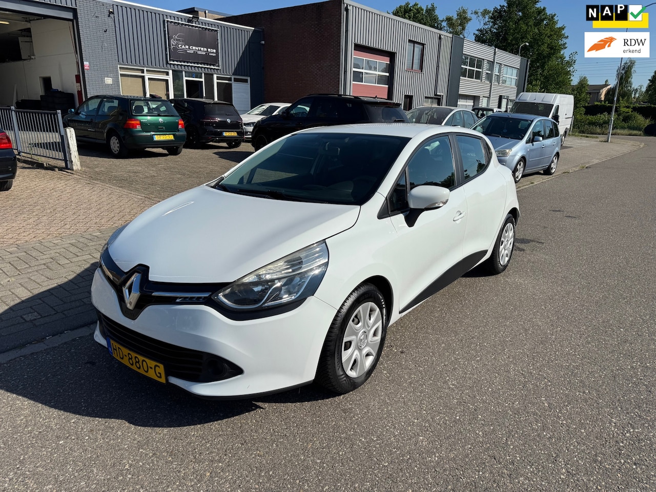 Renault Clio - 0.9 TCe 5-DRS 2015 Wit | NAP | CAMERA - AutoWereld.nl