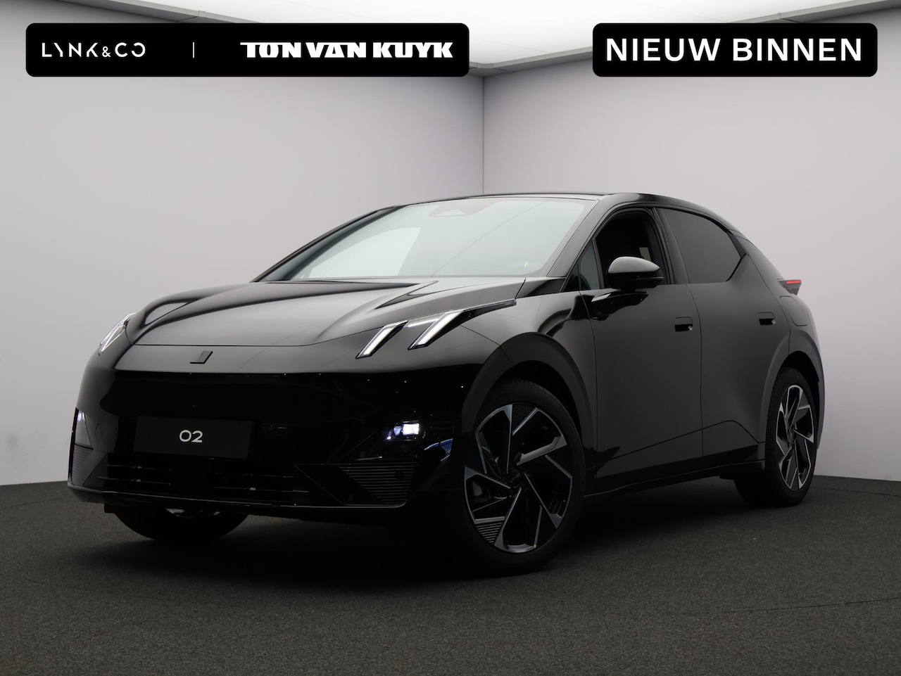 Lynk & Co 02 - More 66 kWh Onyx Black | Gele Gordels! - AutoWereld.nl