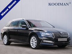 Skoda Superb Combi - 1.4 TSI iV Style 218 Pk Automaat Navi / DAB / Apple Carplay / Pano-dak