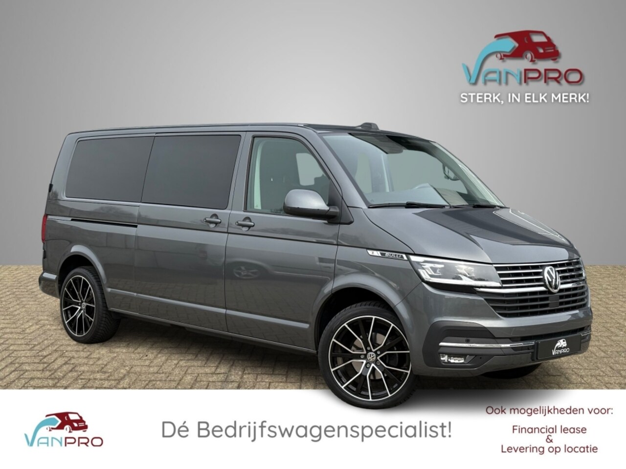 Volkswagen Transporter - 2.0 TDI 150PK L2 Automaat / BULLI / Dubbel Cabine / ACC / Carplay / DAB / PDC / Navi - AutoWereld.nl