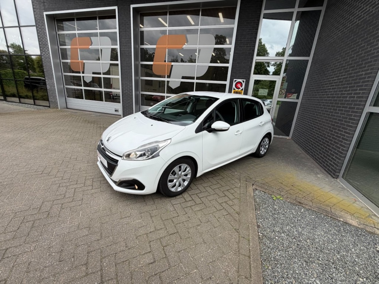 Peugeot 208 - 1.2 PureTech Blue Lion 1.2 PureTech Blue Lion - AutoWereld.nl
