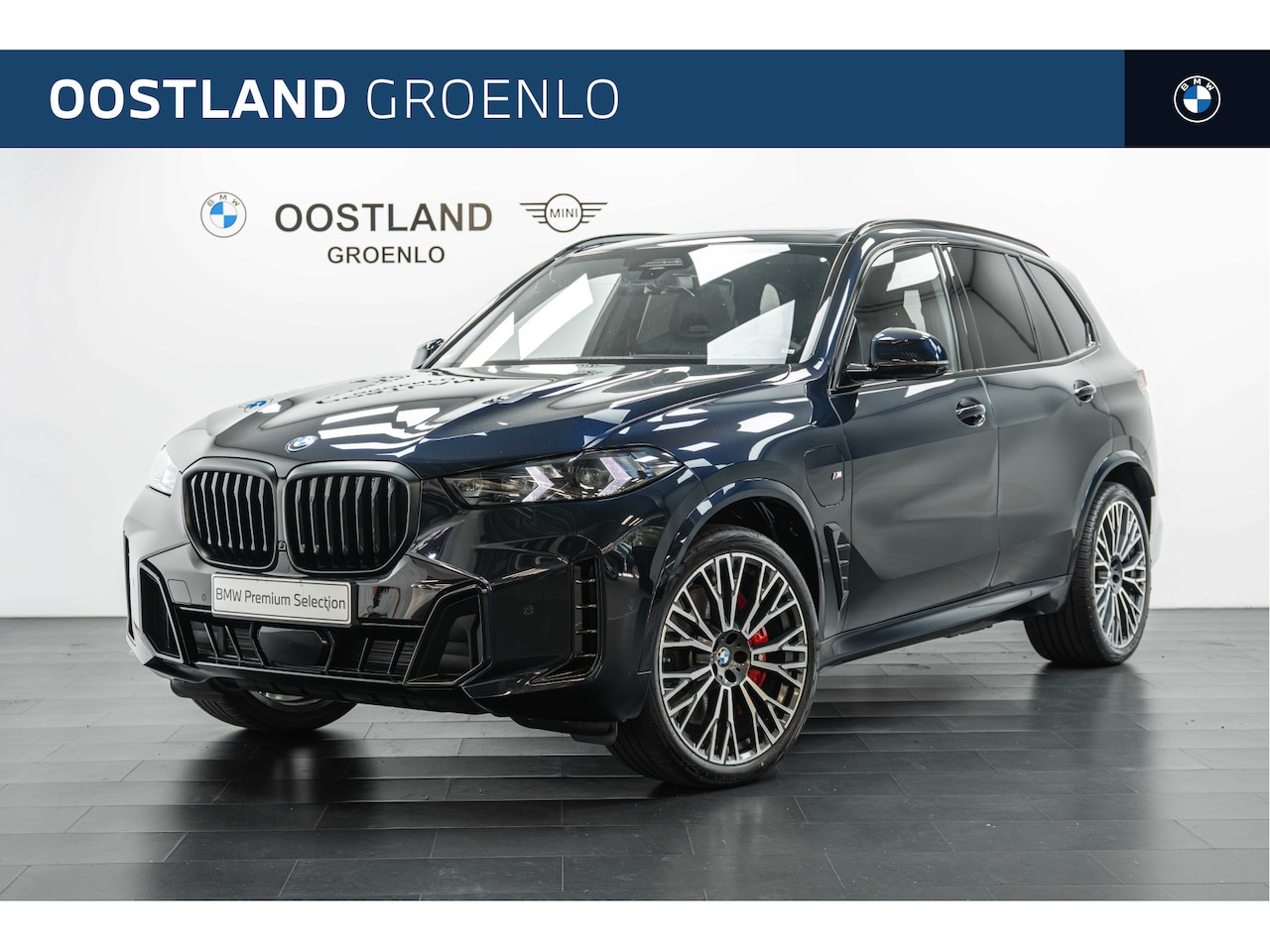 BMW X5 - xDrive50e M Sport Automaat / Trekhaak / Panoramadak / Soft-Close / Comfort Access / Harman - AutoWereld.nl