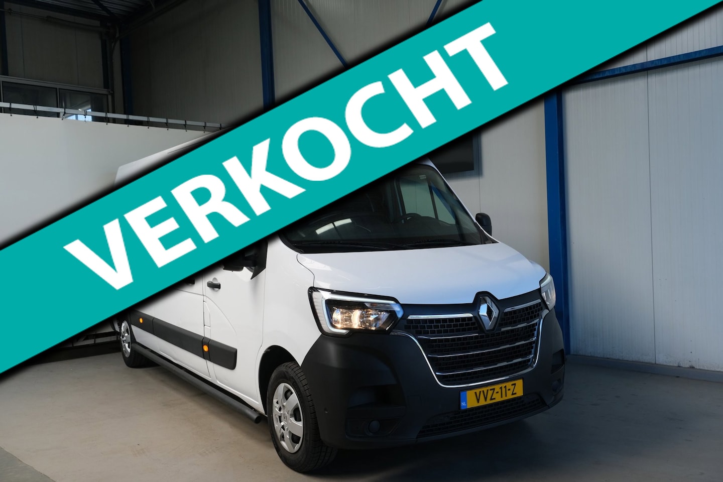Renault Master - T35 2.3 dCi 135 L3H2 Work Edition - N.A.P. Airco, Cruise, Navi, PDC, Camera. - AutoWereld.nl