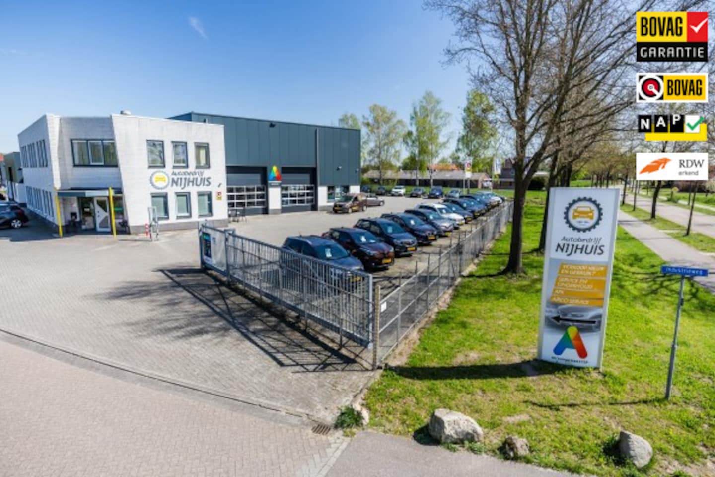 Citroën C3 - 1.2 VTi Collection / CLimate Control / Cruise Control / Telefoon / Navigatie / PDC voor - AutoWereld.nl