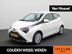 Toyota Aygo - 1.0 VVT-i x-play | Camera | Bluetooth | Airco |