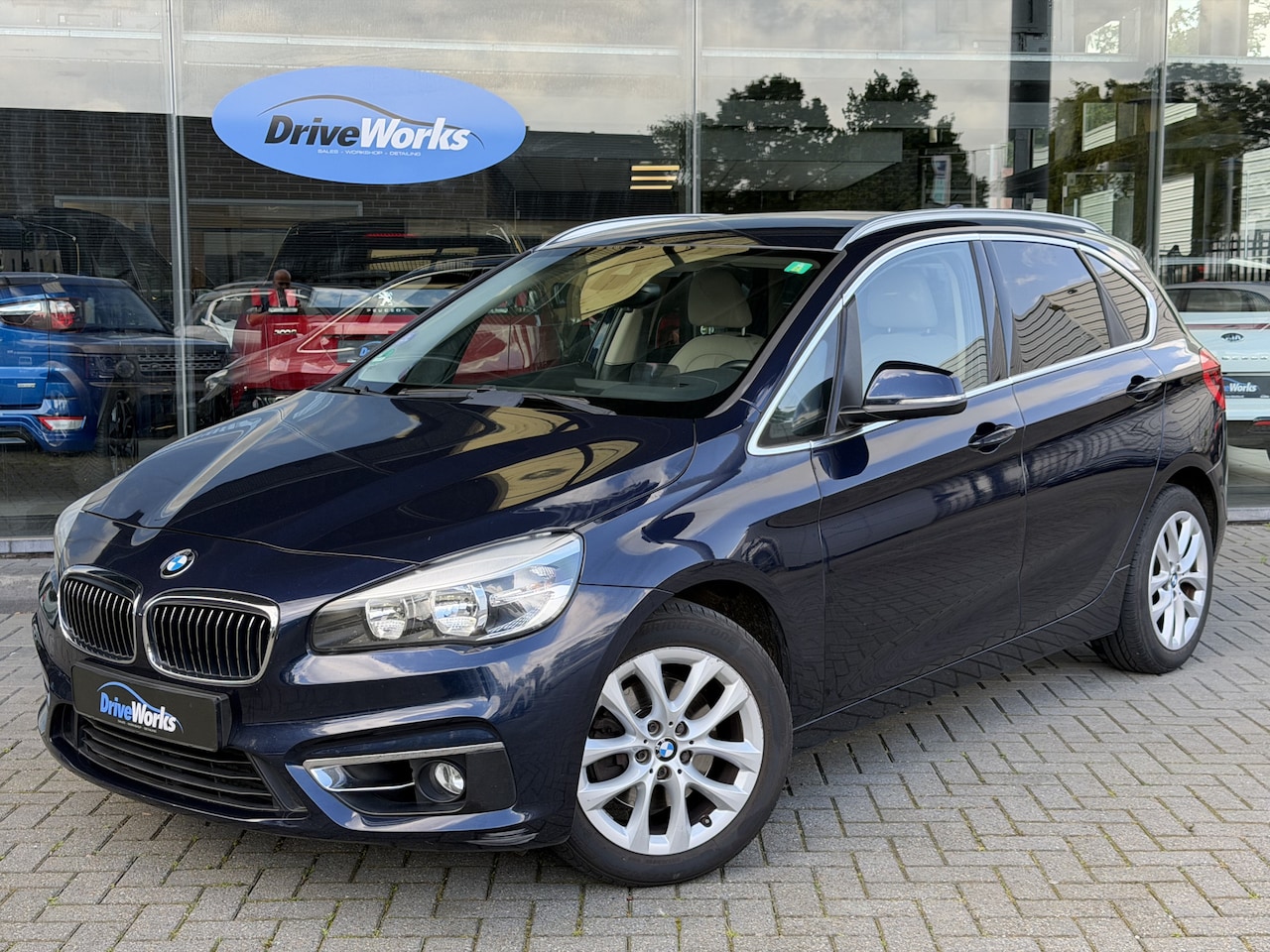 BMW 2-serie Active Tourer - 218i High Executive Interesse, Proefrit? Bel of app met: 06-24 28 28 42 / 06-42130156 - AutoWereld.nl