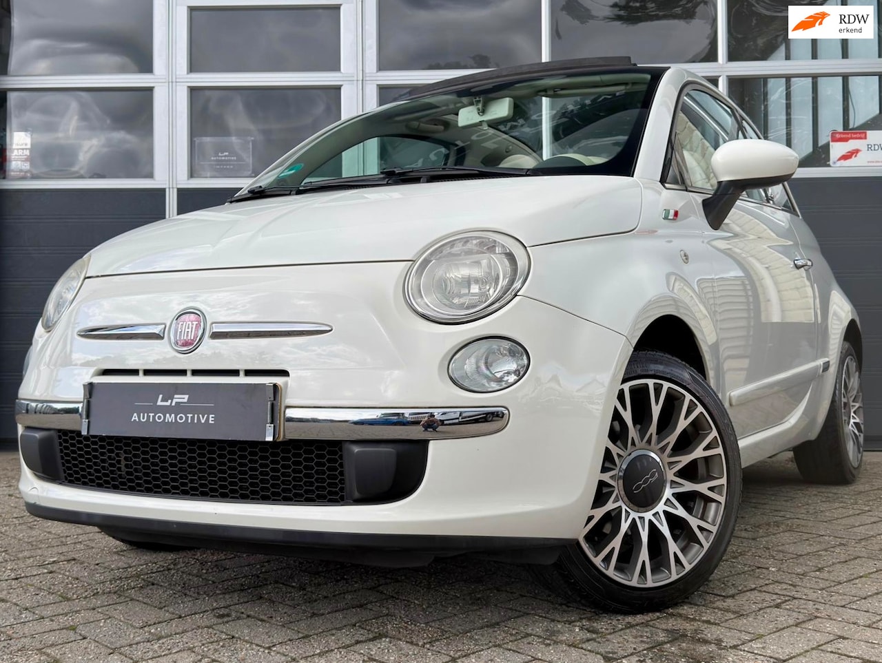 Fiat 500 C - 0.9 TwinAir Lounge / NL-auto / PDC / Nieuwe APK + Onderhoud - AutoWereld.nl
