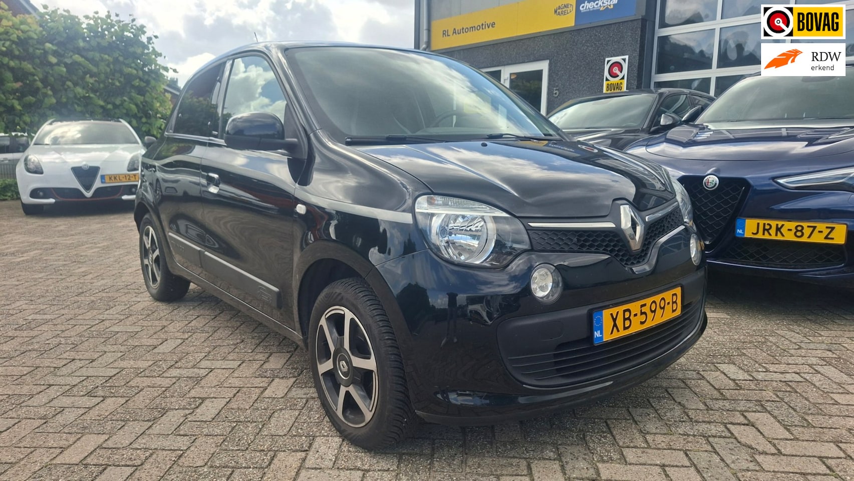 Renault Twingo - 1.0 SCe Limited - Airco - PDC - AutoWereld.nl