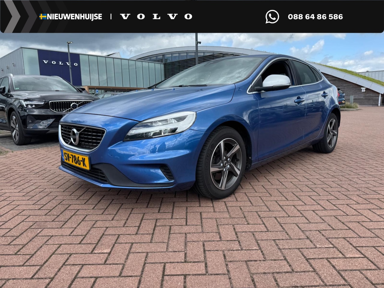 Volvo V40 - 2.0 T4 Business Sport | Stoelverwarming | LED Koplampen | Cruise Control | Navi | Parkeers - AutoWereld.nl