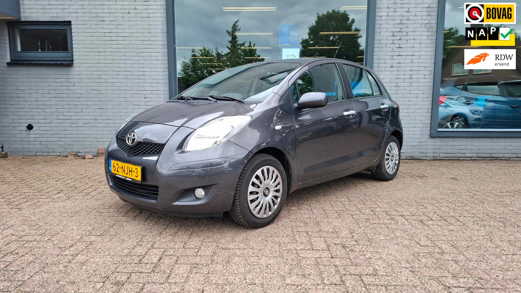 Toyota Yaris - 1.3 VVTi Aspiration CLIMATE+TREKHAAK - AutoWereld.nl