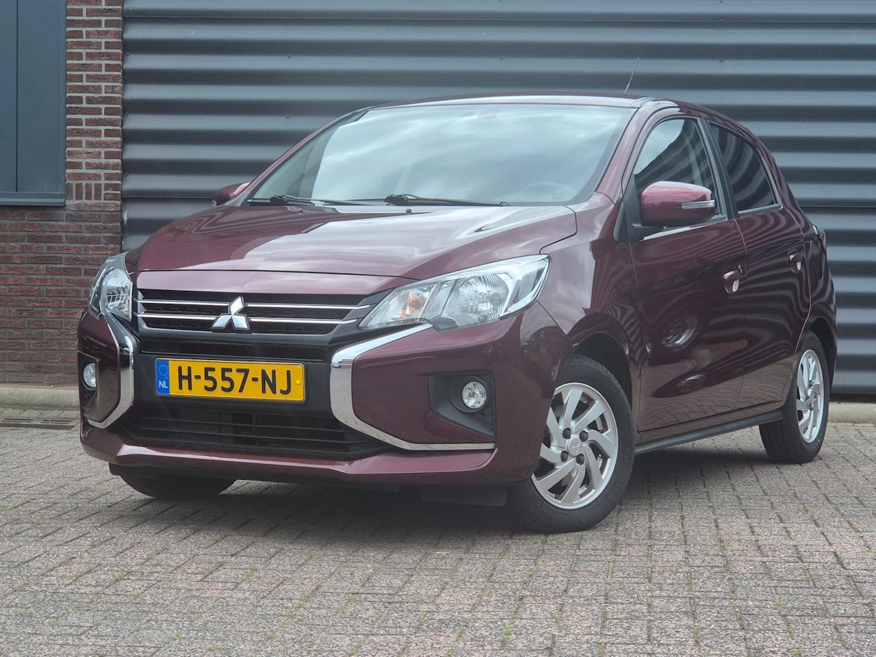 Mitsubishi Space Star - 1.2 Nova 1.2 Nova - AutoWereld.nl