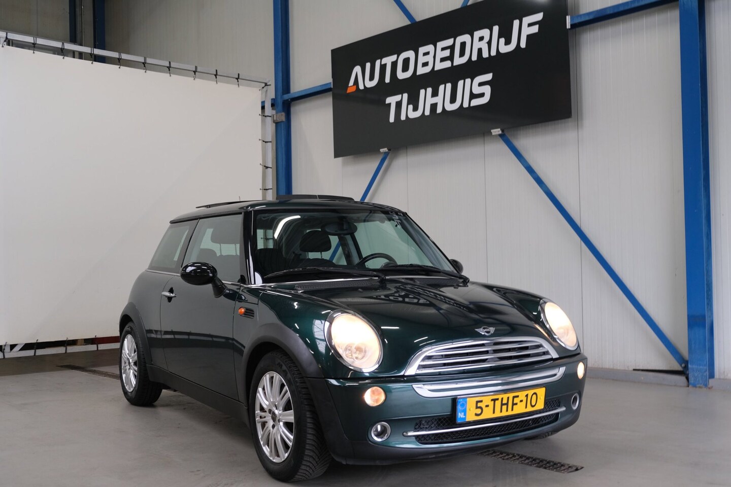 MINI One - Mini 1.6 Salt - Airco, Stoelverwarming, Panodak. - AutoWereld.nl