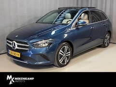 Mercedes-Benz B-klasse - 250 e 17"/Panoramadak/Trekhaak/Head-up/Dodehoek/Adaptieve cruise/Camera/Stoelverwarming/Sf