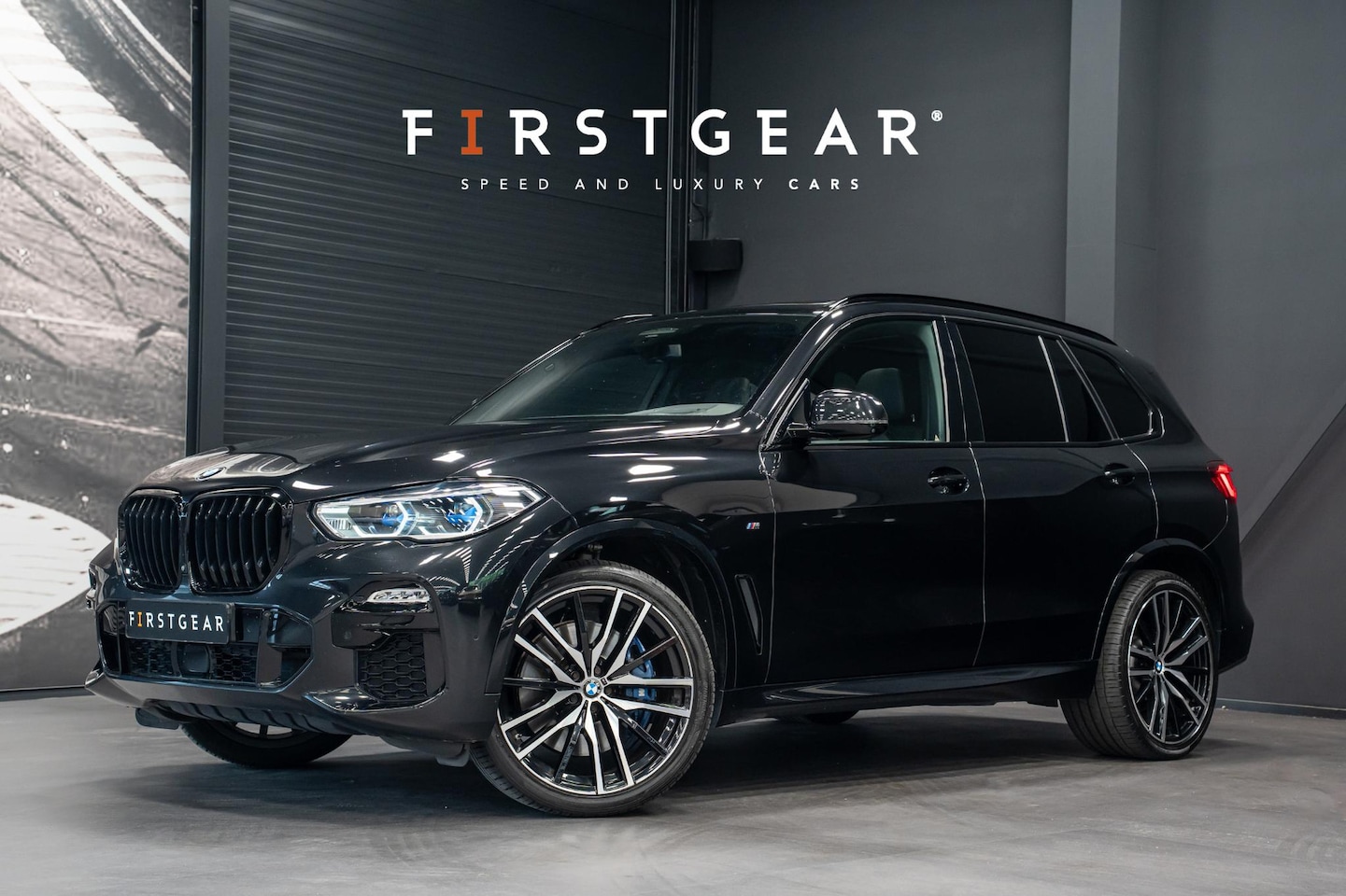 BMW X5 - xDrive40d High Executive *M-Sport / Panorama / Harman-Kardon / HUD / Memory / Surround-vie - AutoWereld.nl