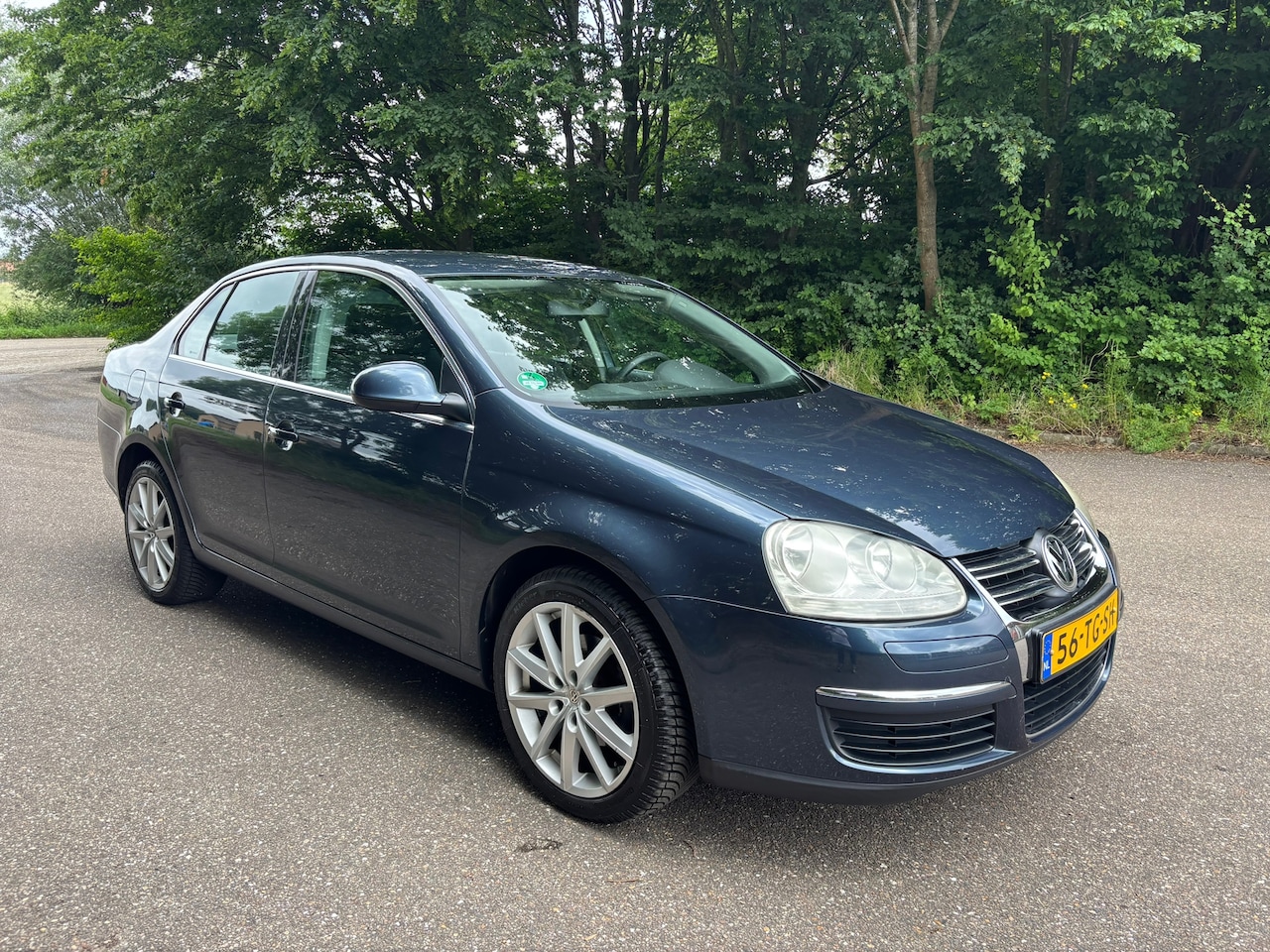 Volkswagen Jetta - 1.6 Comfortline | Clima | Navi | Camera | APK 08-2027 - AutoWereld.nl