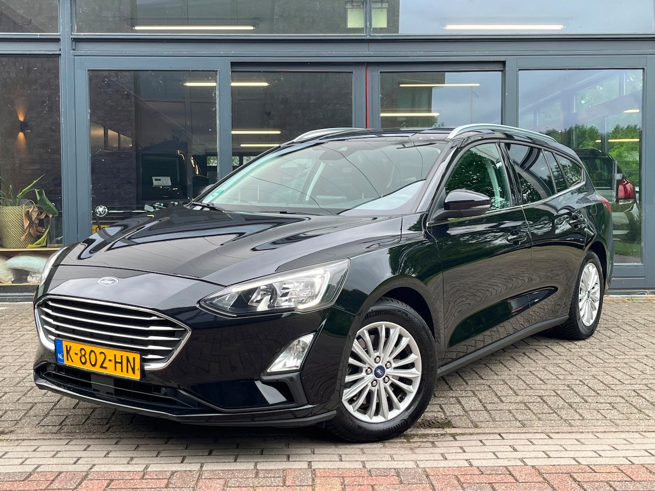 Ford Focus Wagon - 1.0 EcoBoost Titanium X Business | Adaptive-cruise | Camera | Stoel+Stuurverwawrming | BLI - AutoWereld.nl