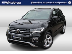 Volkswagen T-Cross - 1.0 TSI 110pk Style DSG Automaat / Navigatie by APP / LM 17 inch / Camera / Parkeersensore