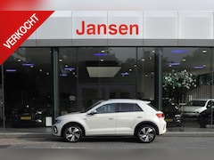 Volkswagen T-Roc - 1.5 TSI R-Line Business+ | CARPLAY | ACC | CAMERA | TREKHAAK | 18 INCH