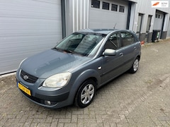 Kia Rio - 1.4 L AIRCO 4X ELEK RAMEN BOEKJES