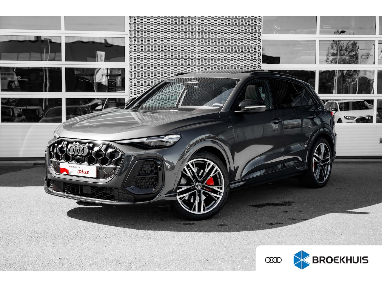 Audi Q5 - 2.0 TFSI e-hybrid quattro S edition Competition | Panoramadak | Tech Pro | B&O | Trekhaak - AutoWereld.nl