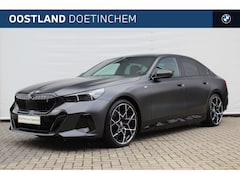 BMW i5 - eDrive40 M Sport / Trekhaak / Comfort Access / Achteruitrijcamera / Stoelventilatie / Harm